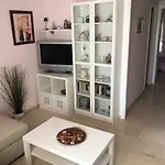 아파트 Al Lado De La Playa